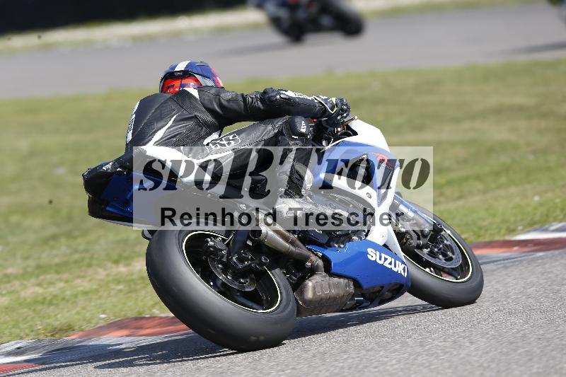 Archiv-2025/45 10.08.2025 Plüss Moto Sport ADR/Freies Fahren/backside